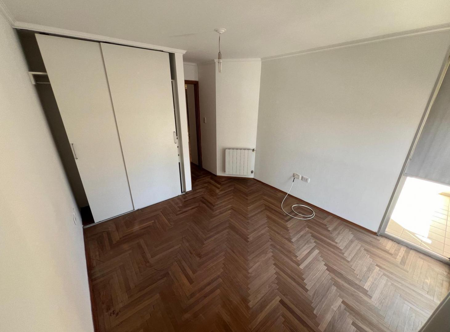 Foto de ¡AMPLIO DEPARTAMENTO CON VISTA AL PARQUE SARMIENTO!, imagen 3
