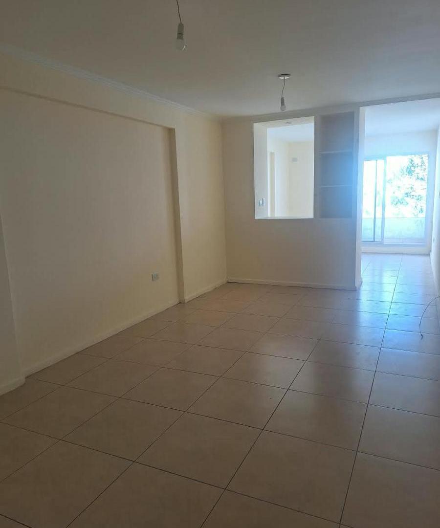 Foto de ALQUILER Monoambiente amplio en zona céntrica con balcón, imagen 4