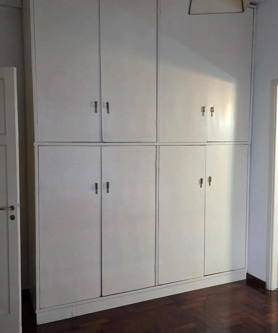 Departamento de 2 ambientes en excelente estado por escalera 4