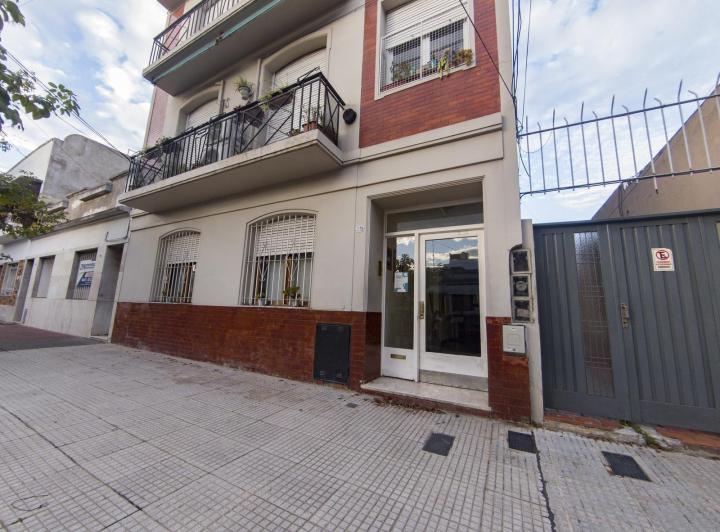 Depto de 3 amb en Versalles (Porcel de Peralta al 900) 5