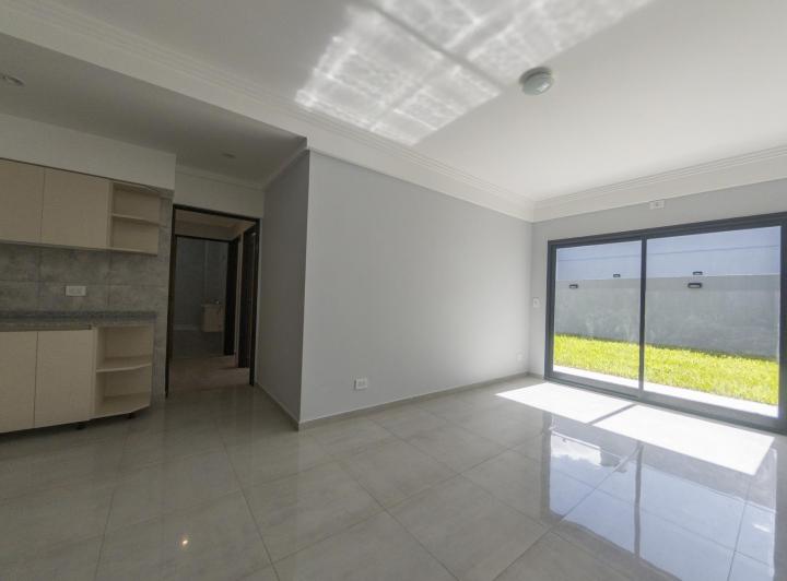 Depto 3 ambientes con amplio jardín (Santo Tome 4400)