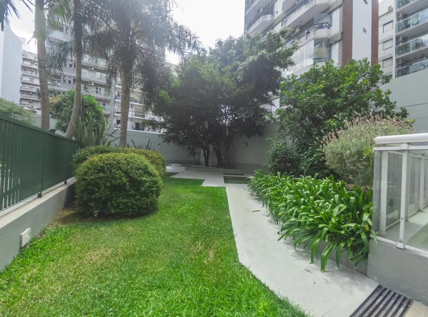 Monoambiente con balcón, edificio con amenities (Le Bretón al 4900) 5