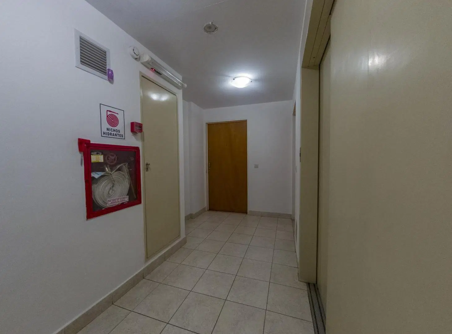 Monoambiente con balcón, edificio con amenities (Le Bretón al 4900) 4