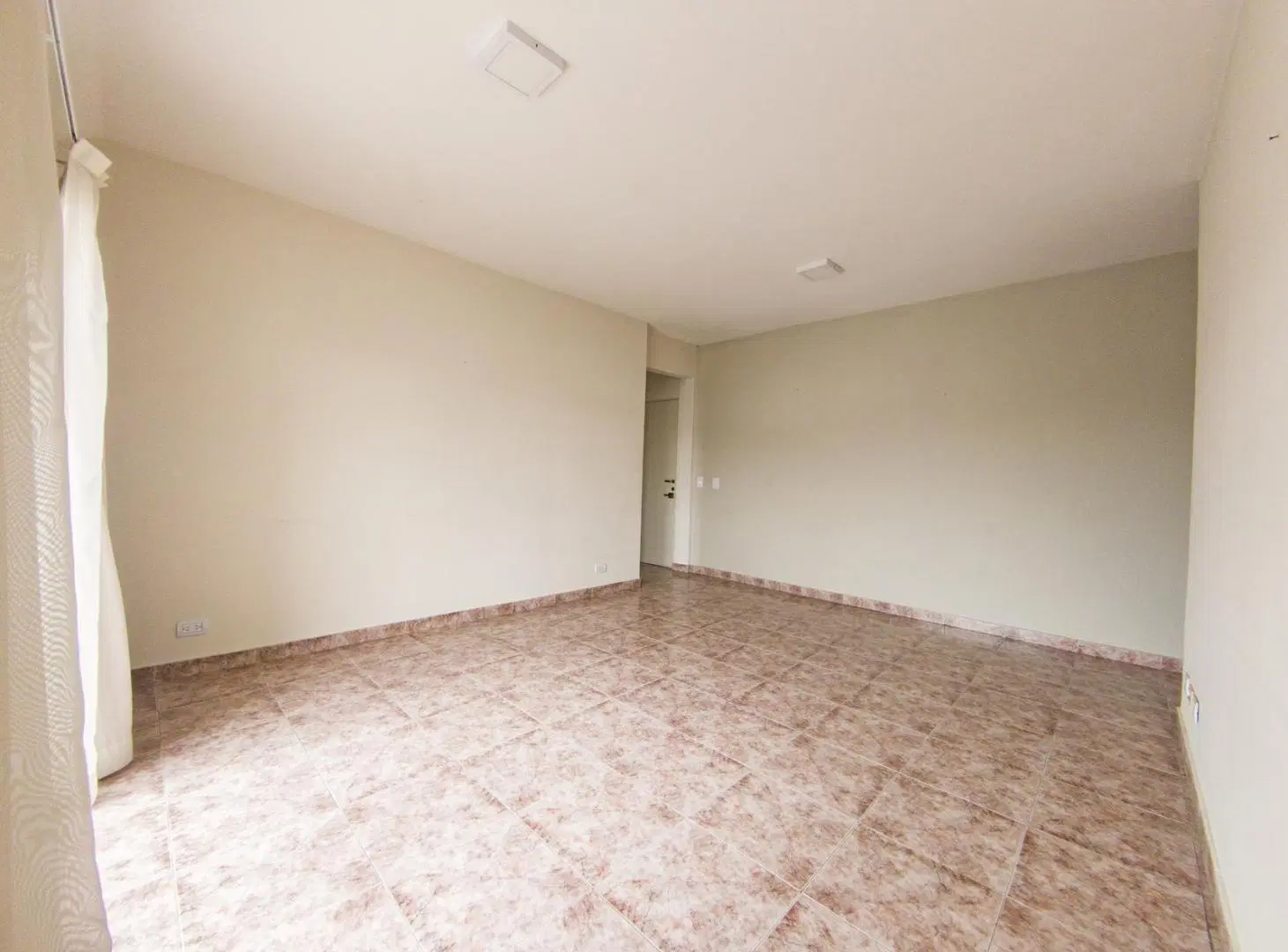 Departamento 3 amb con balcón en Versalles (Irigoyen al 2200) 4