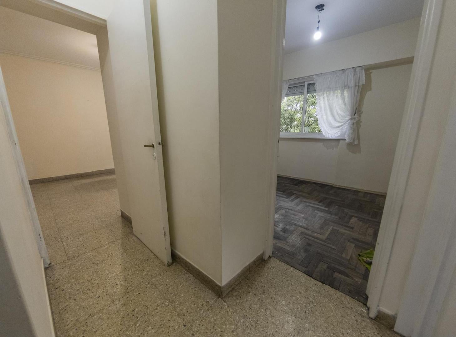 Foto de Departamento 3 ambientes con balcón (Cuneo al 2500), imagen 3