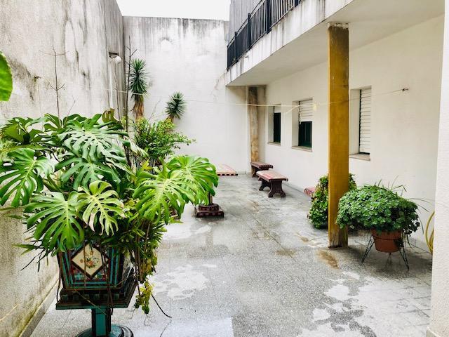 Oportunidad Retasado! Edificio de 2 Pisos 318 m Totales S/expensas C/ascensor 3