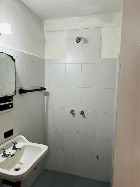Retasado Oportunidad! Edificio de 2 Pisos C/acensor S/expensas 318 m Totales 5