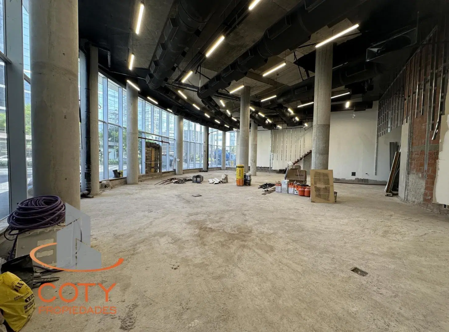Puerto Madero - SLS Lux Tower, Venta y alquiler - local comercial 540m2 2