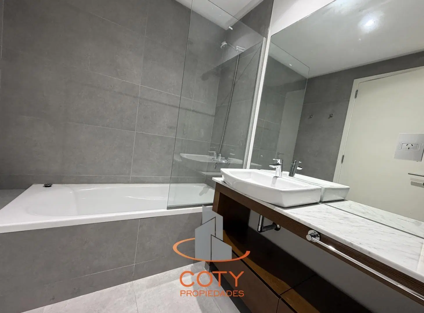 Puerto Madero, Renoir cuatro ambientes venta y alquiler 5