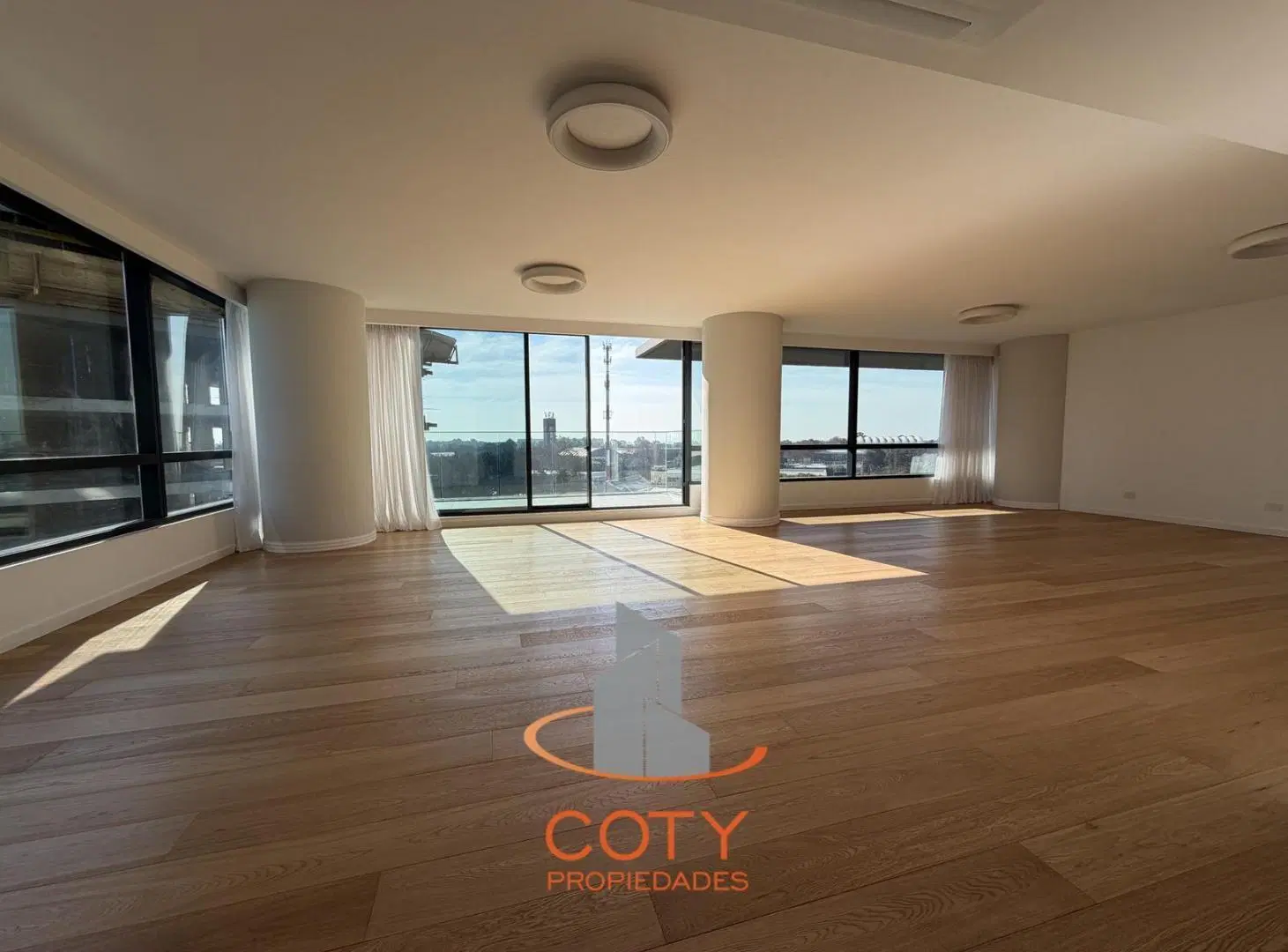 Nuñez, Quantum Bellini - Torre Libertador. Alquiler departamento cuatro ambientes más dependencia 4