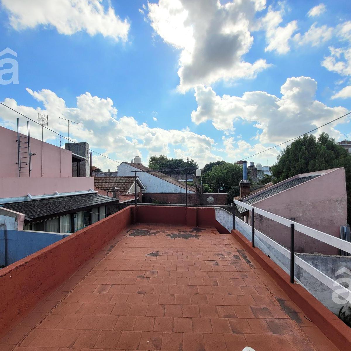 Casa en Villa Ballester - Venta - Cuatro Ambientes. 2
