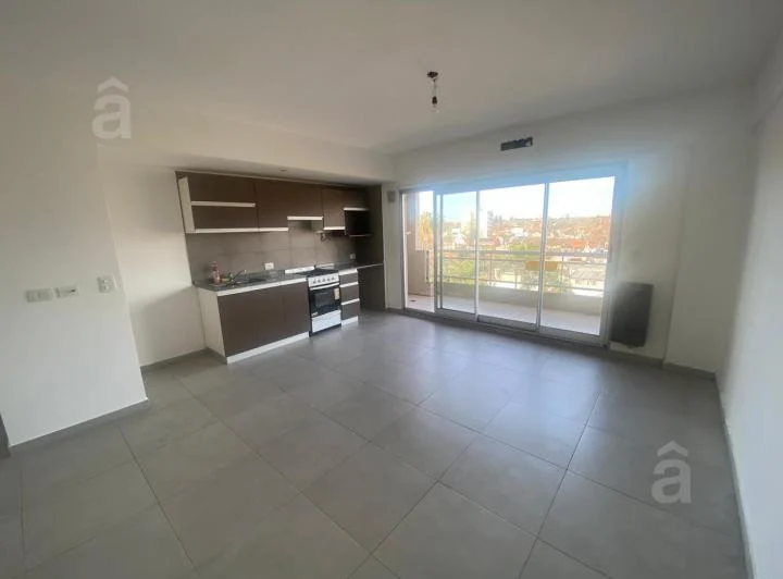 Departamento en Alquiler - Villa Ballester- 2 amb con cochera -Muy Luminoso y Amplio. 2