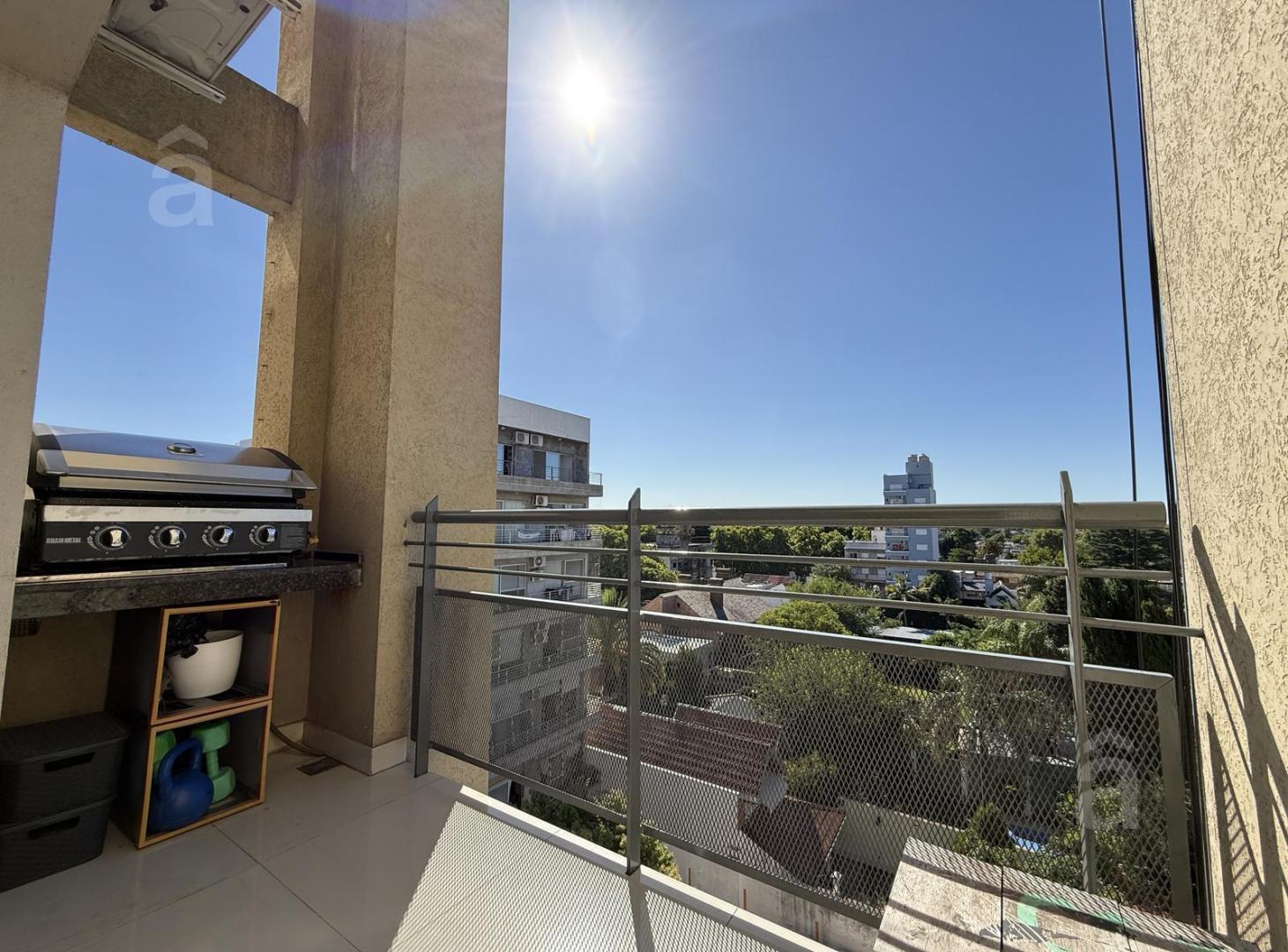 Departamento en Duplex en Venta en Villa Ballester - Excelentes Visuales