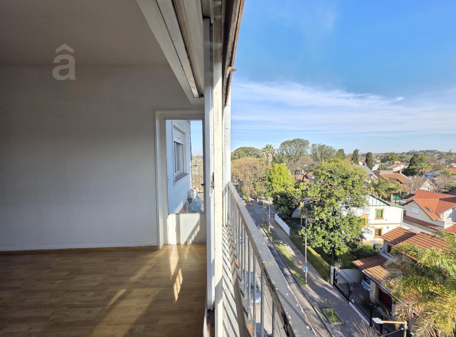 Departamento en Villa Ballester - Venta - Tres Ambientes - Zona Residencial.