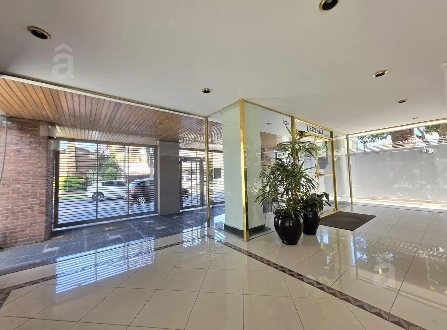 Departamento en Villa Ballester - Venta - Cuatro Ambientes - Cochera y Baulera - SUM. 8