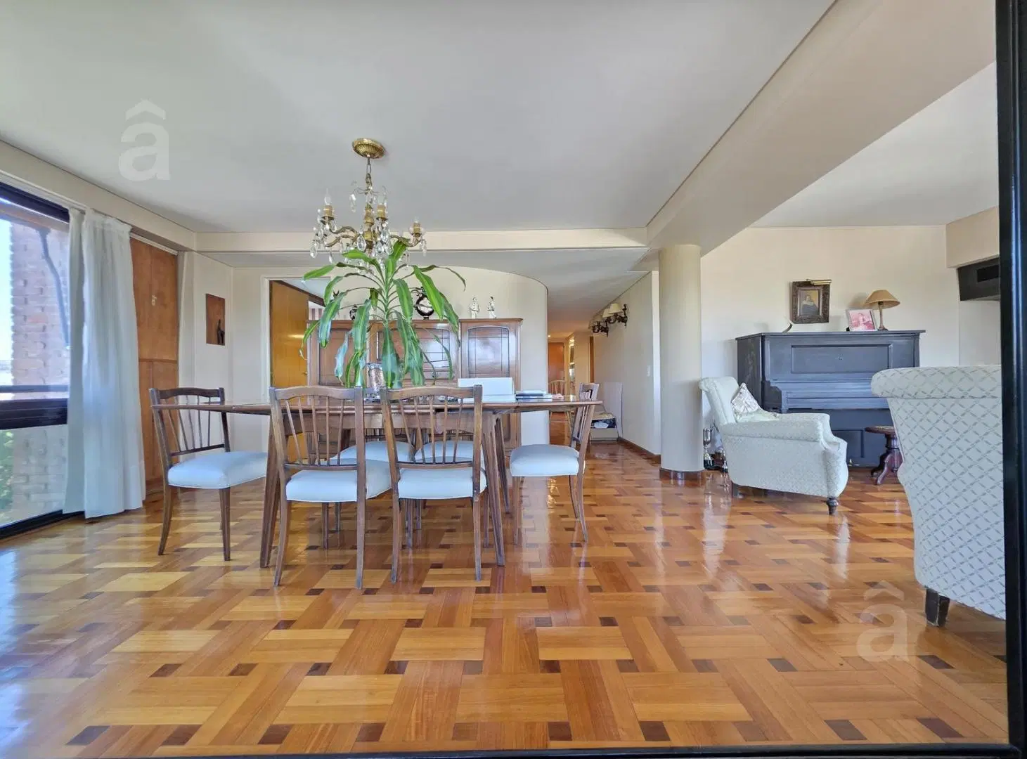 Departamento en Villa Ballester - Venta - Cuatro Ambientes - Cochera y Baulera - SUM. 5