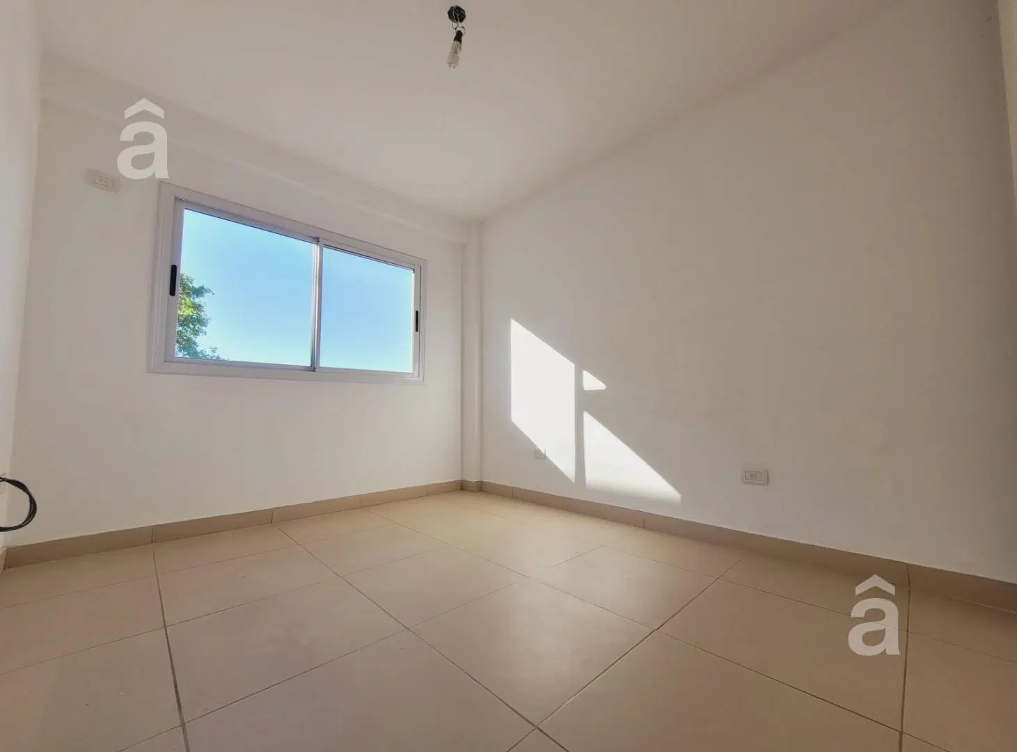 Departamento en Venta -  Villa Ballester - Dos ambientes Amplio- Zona centro. 3
