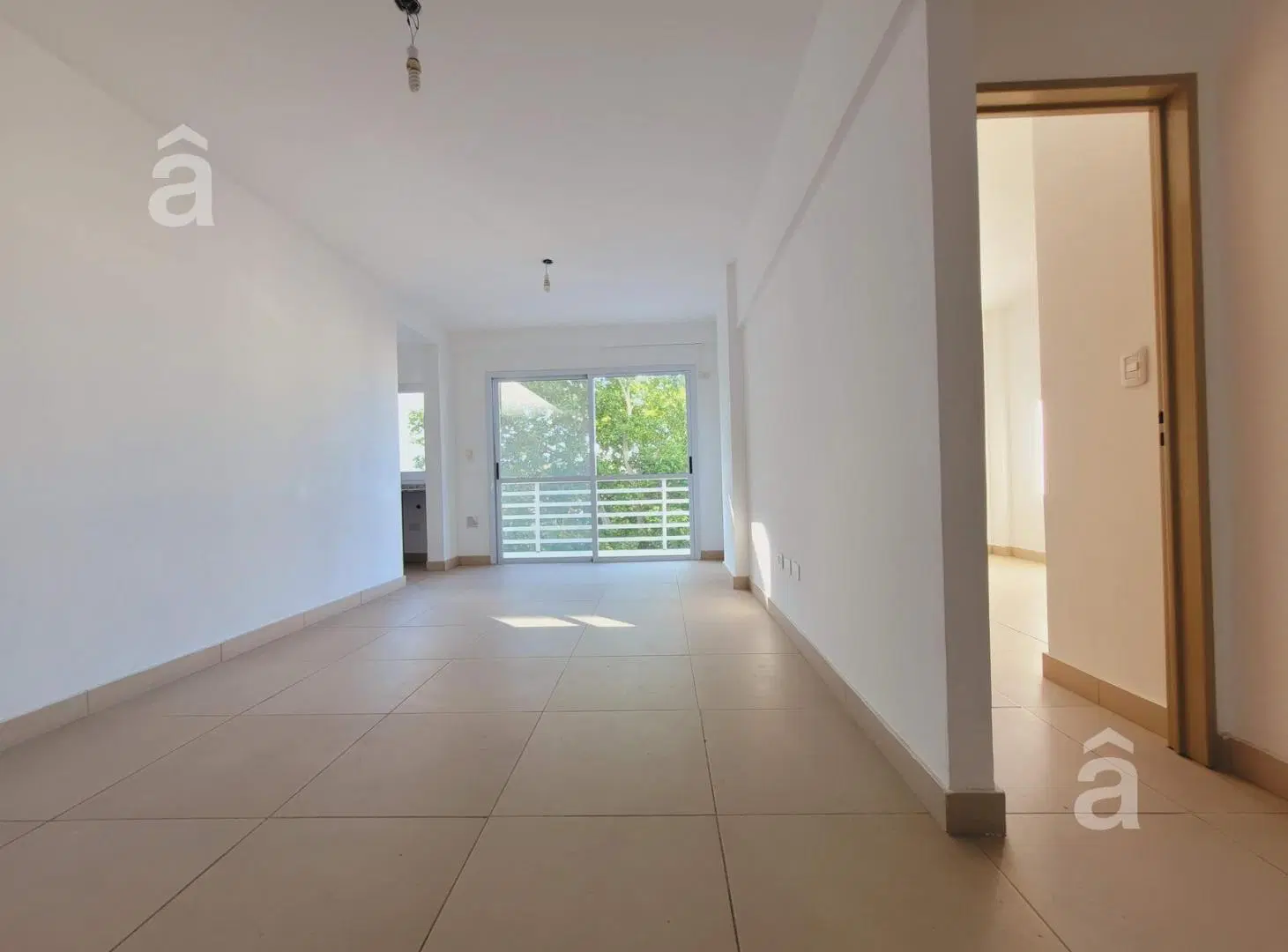 Departamento en Venta -  Villa Ballester - Dos ambientes Amplio- Zona centro. 2