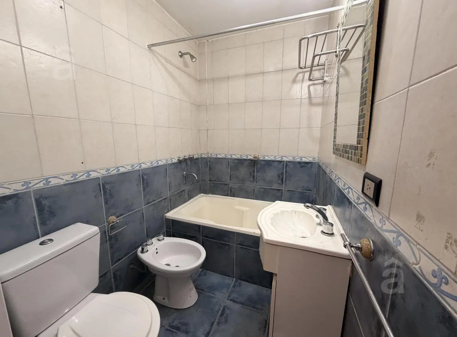 Departamento en Venta en Villa Ballester- 2 Ambientes con entrada para auto- Zona céntrica 2