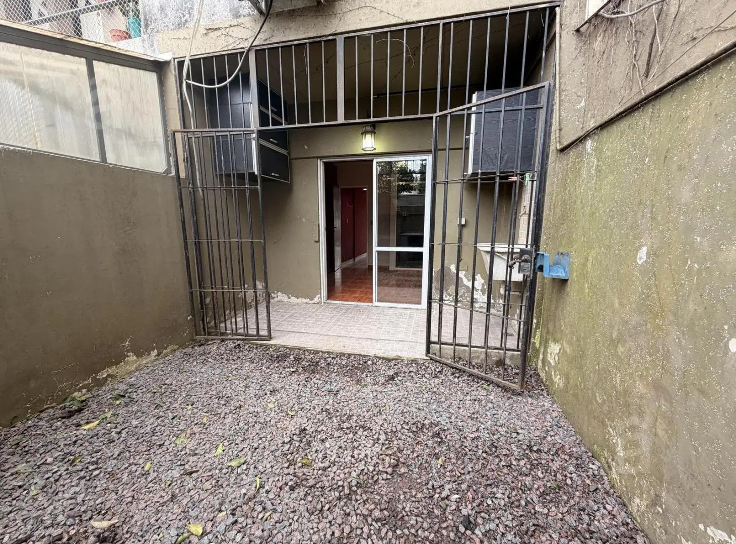 Departamento en Venta en Villa Ballester- 2 Ambientes con entrada para auto- Zona céntrica 5