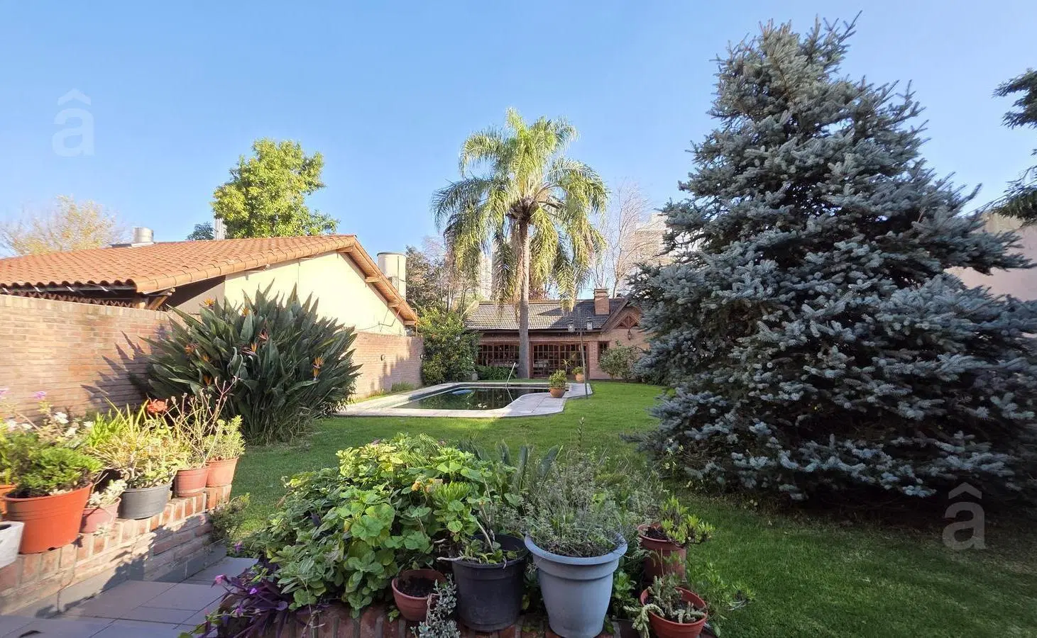 Casa en Villa Ballester - Venta - Cinco ambientes - Excelente Calidad de Construcción. 3