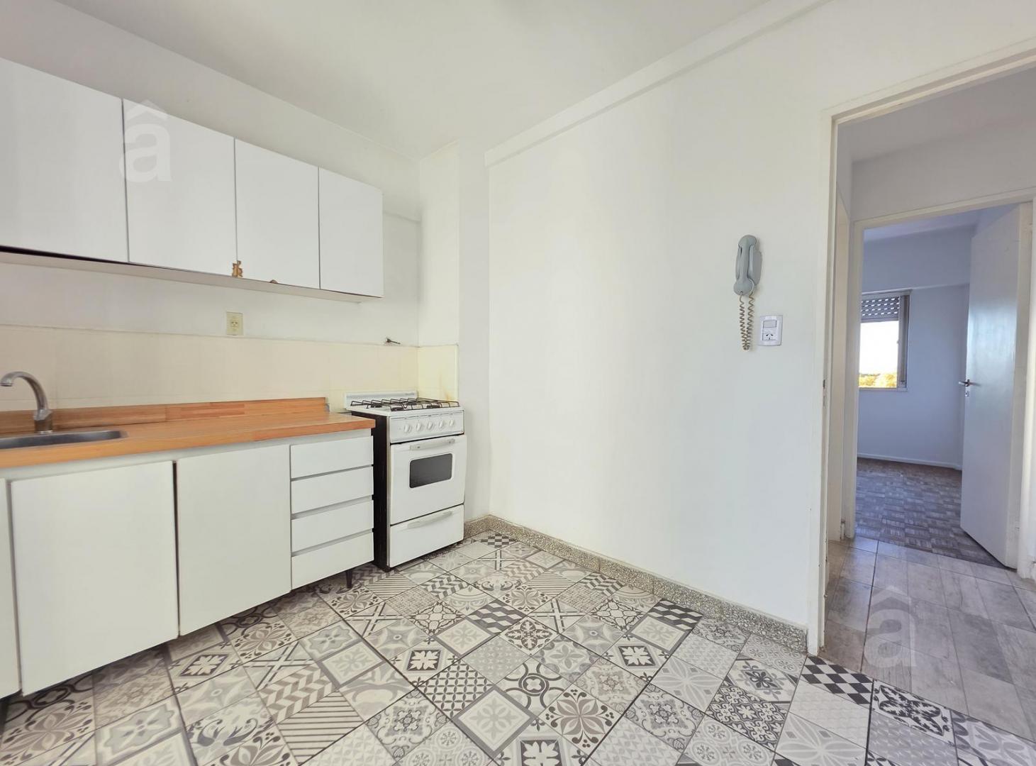 Foto de Departamento en Villa Ballester - Venta - Dos Ambientes - Zona, imagen 2