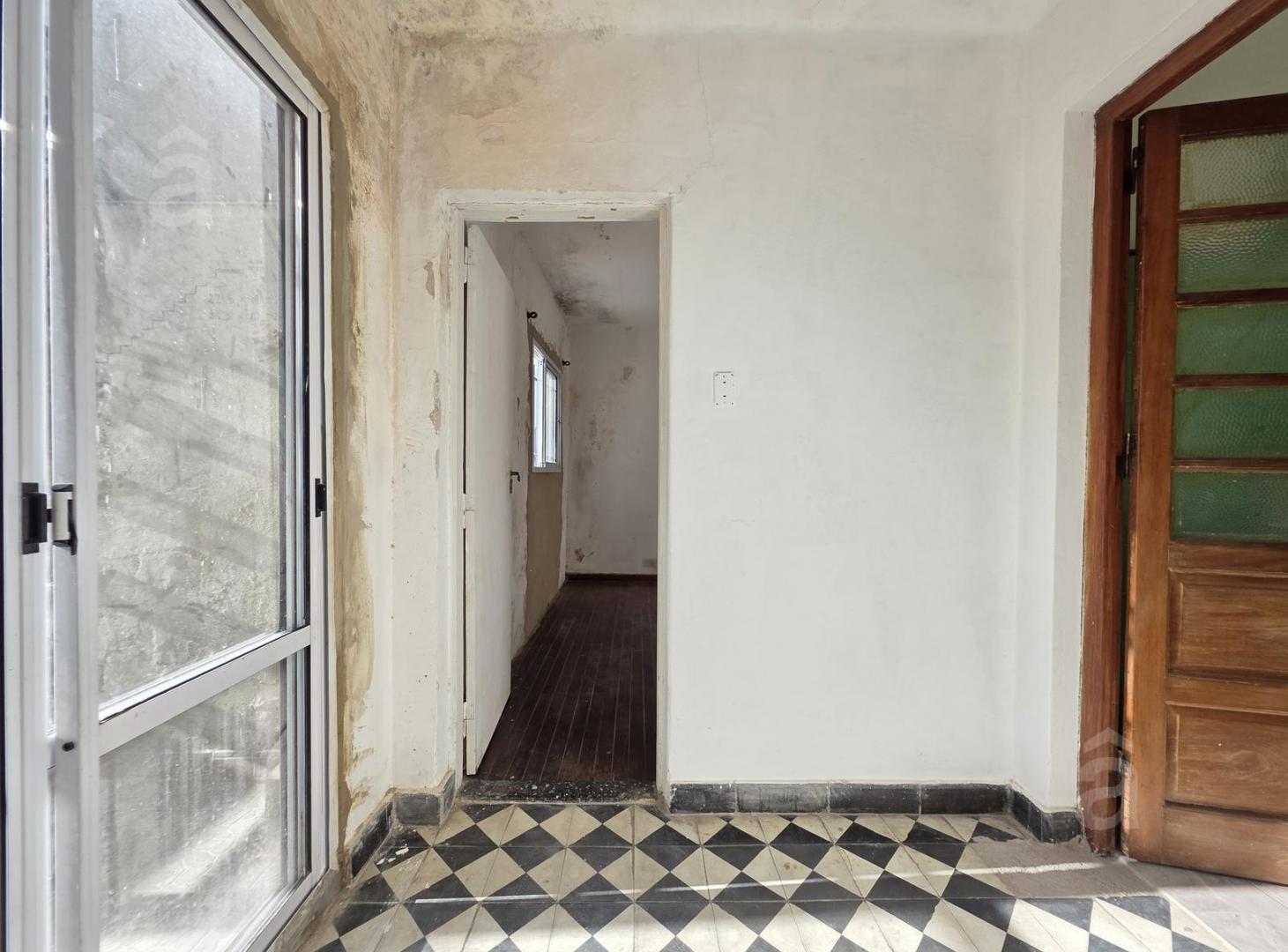 Foto de PH en Villa Ballester - Venta - Dos Ambientes - Terraza propia., imagen 3