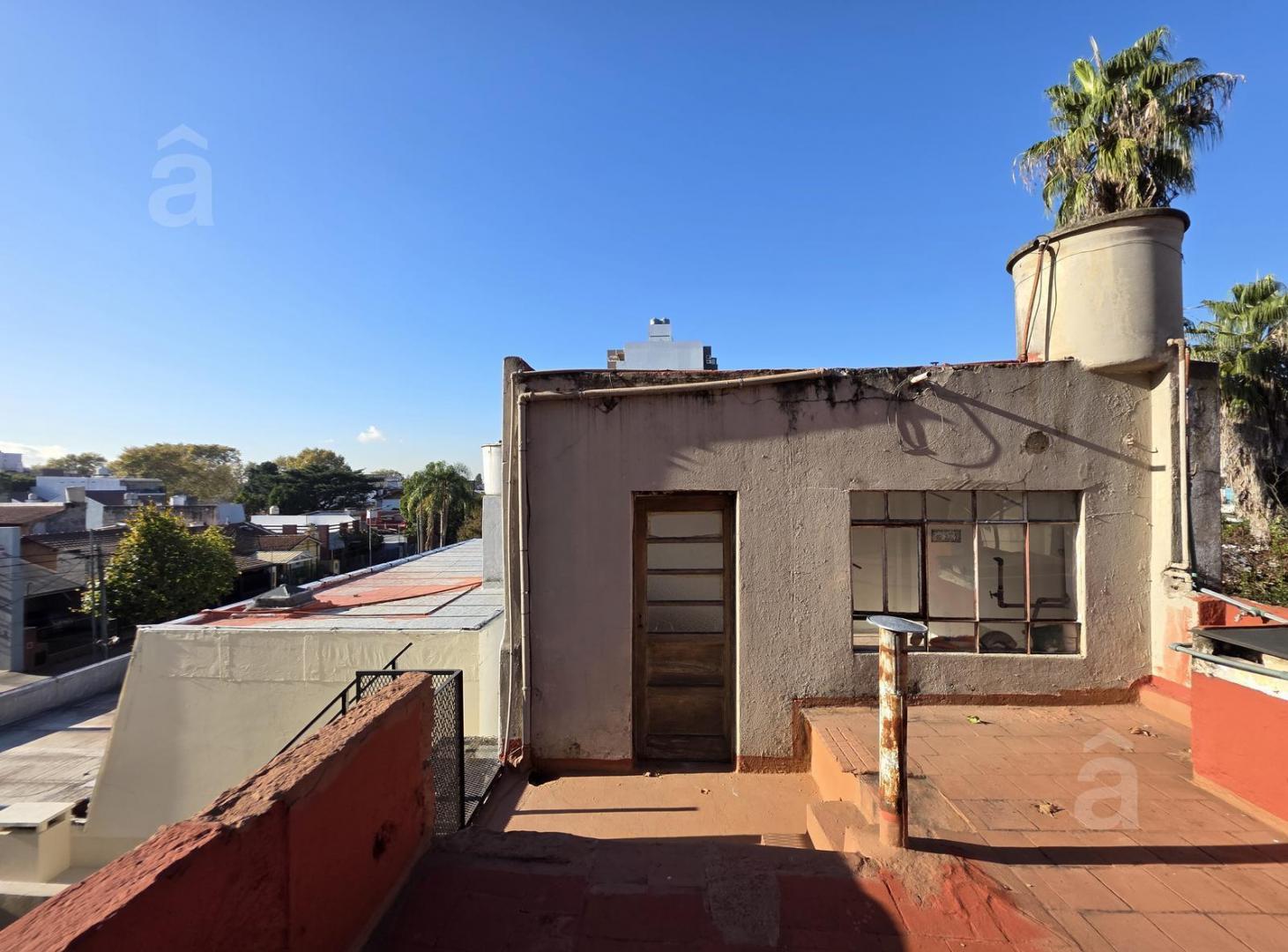 Foto de PH en Villa Ballester - Venta - Dos Ambientes - Terraza propia., imagen 2