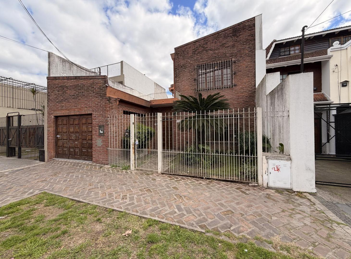 Foto de Casa Villa Ballester - Venta - Tres Dormitorios escritorio. Gge 2, imagen 1