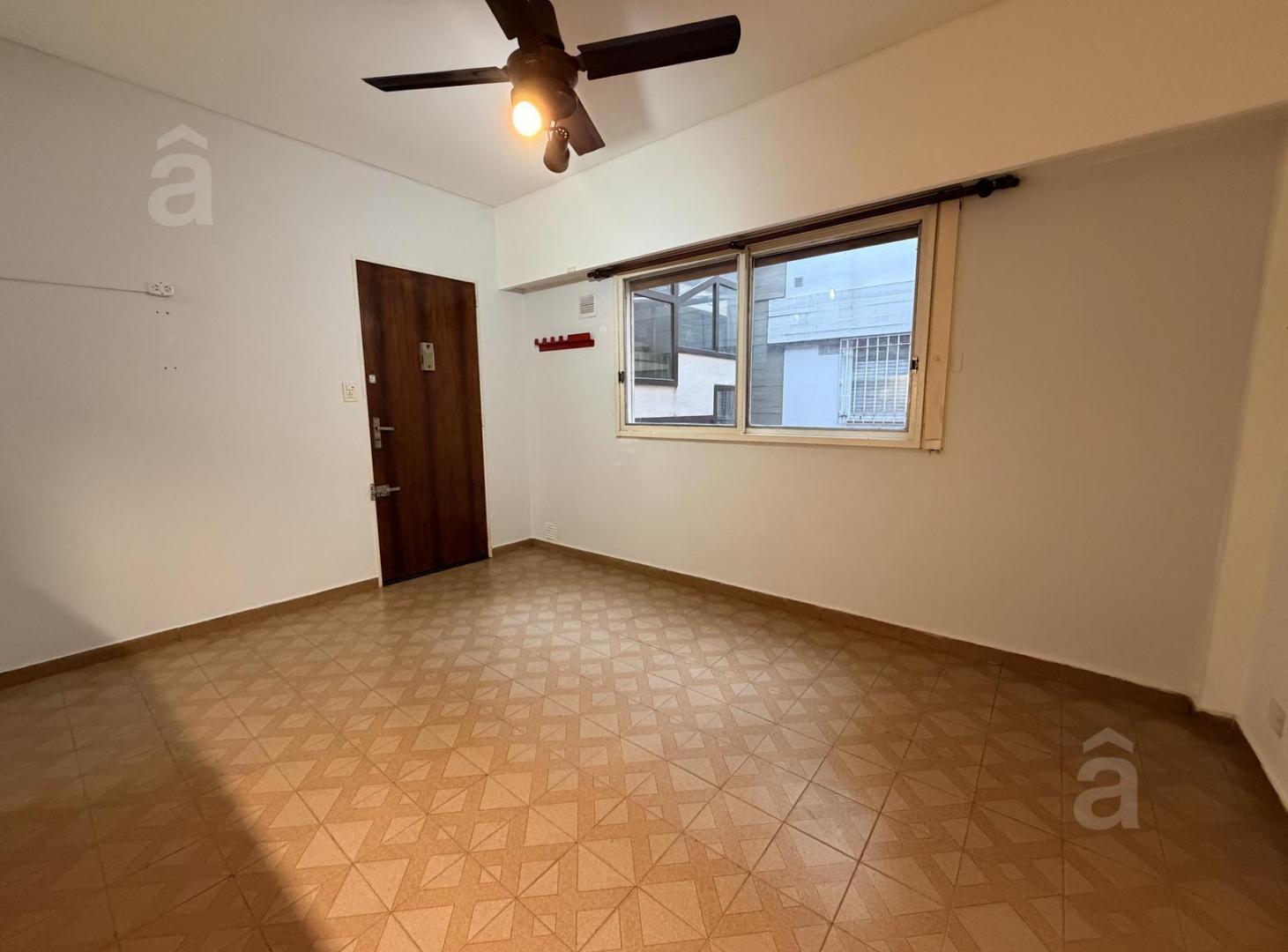 Foto de Departamento en alquiler 2 ambientes - Villa Ballester centro, imagen 3