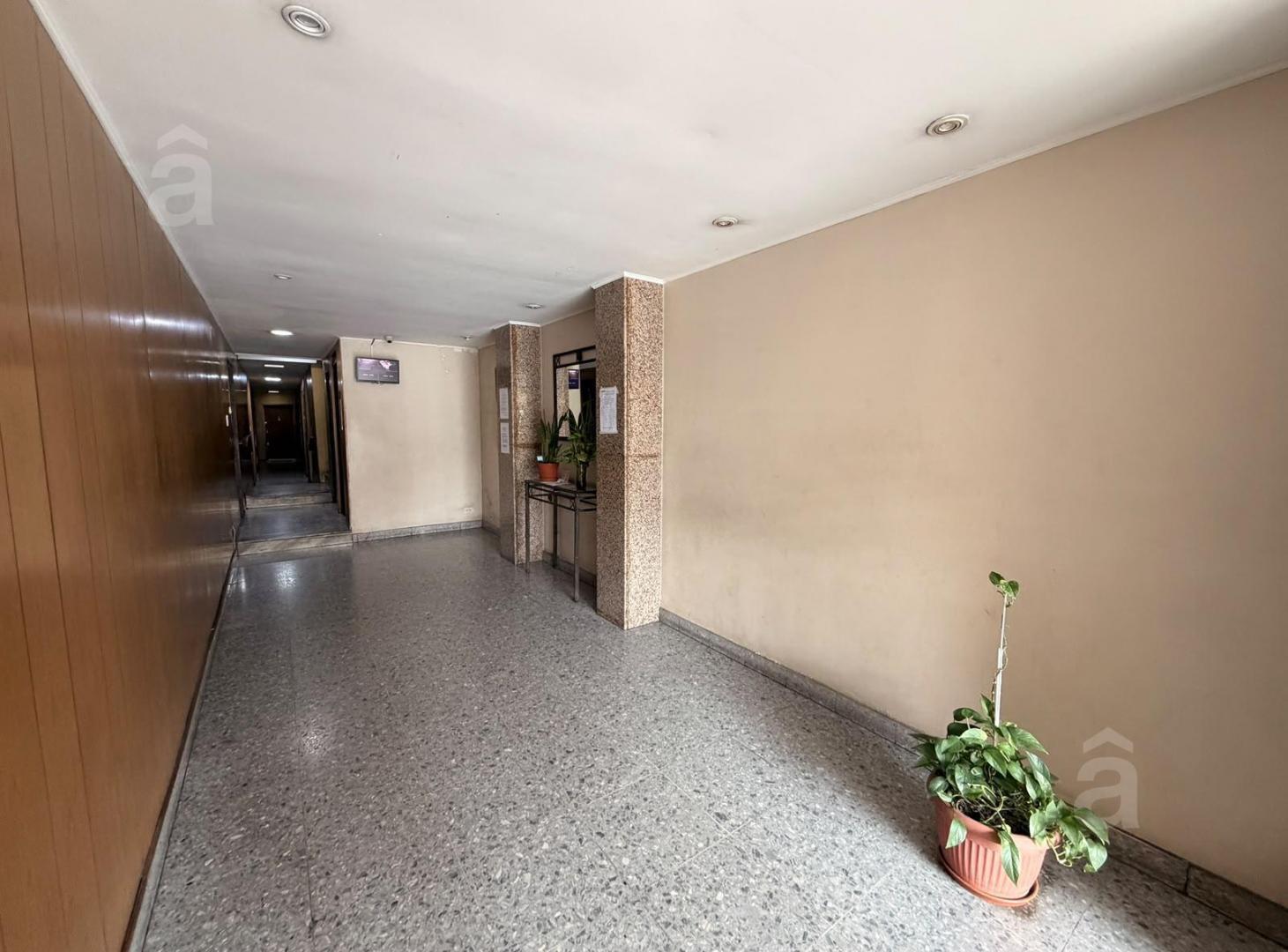 Foto de Departamento en Venta en Villa Ballester-2 amb. zona centrica., imagen 1