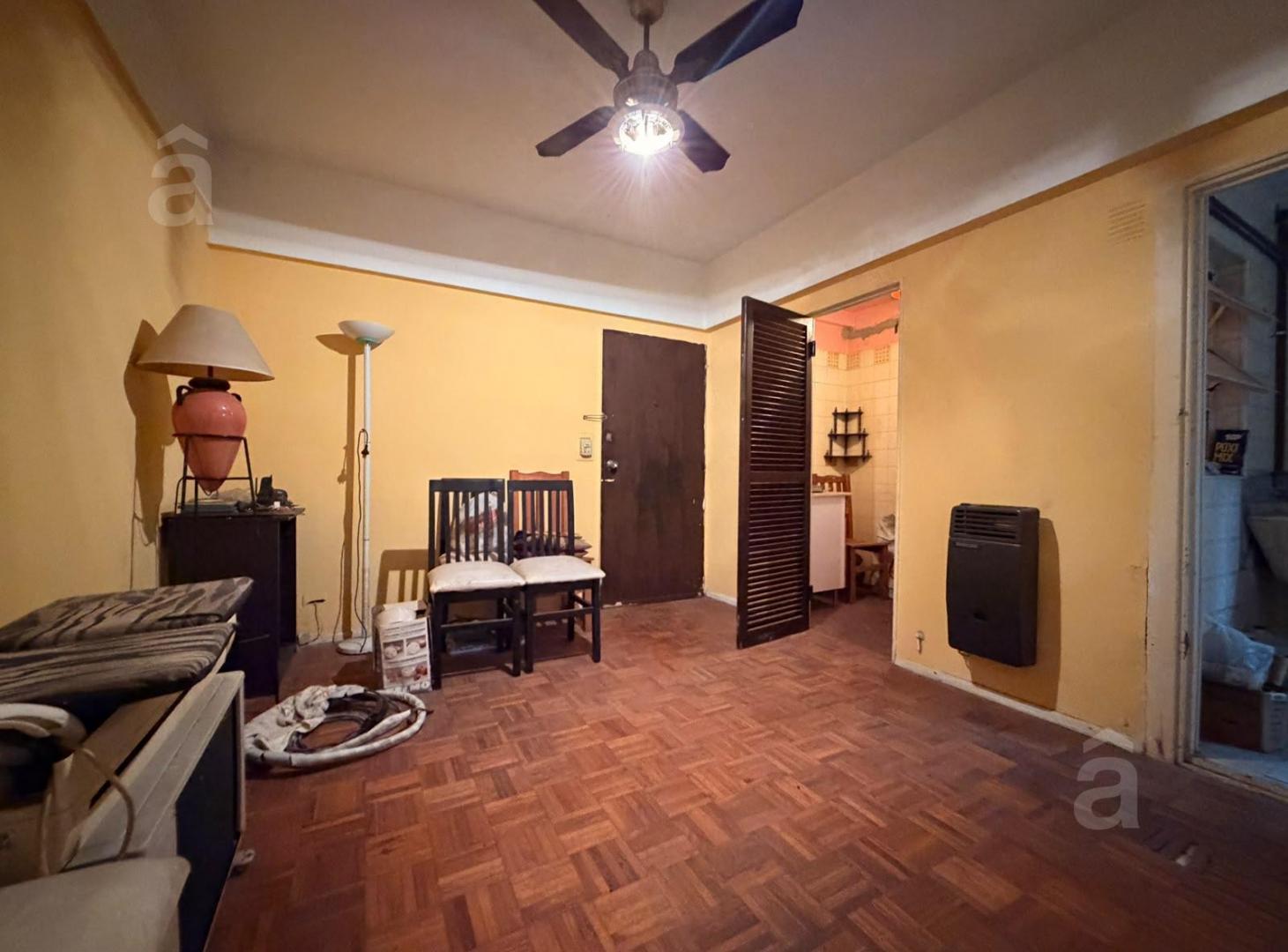 Foto de Departamento en Venta en Villa Ballester-2 amb. zona centrica., imagen 3