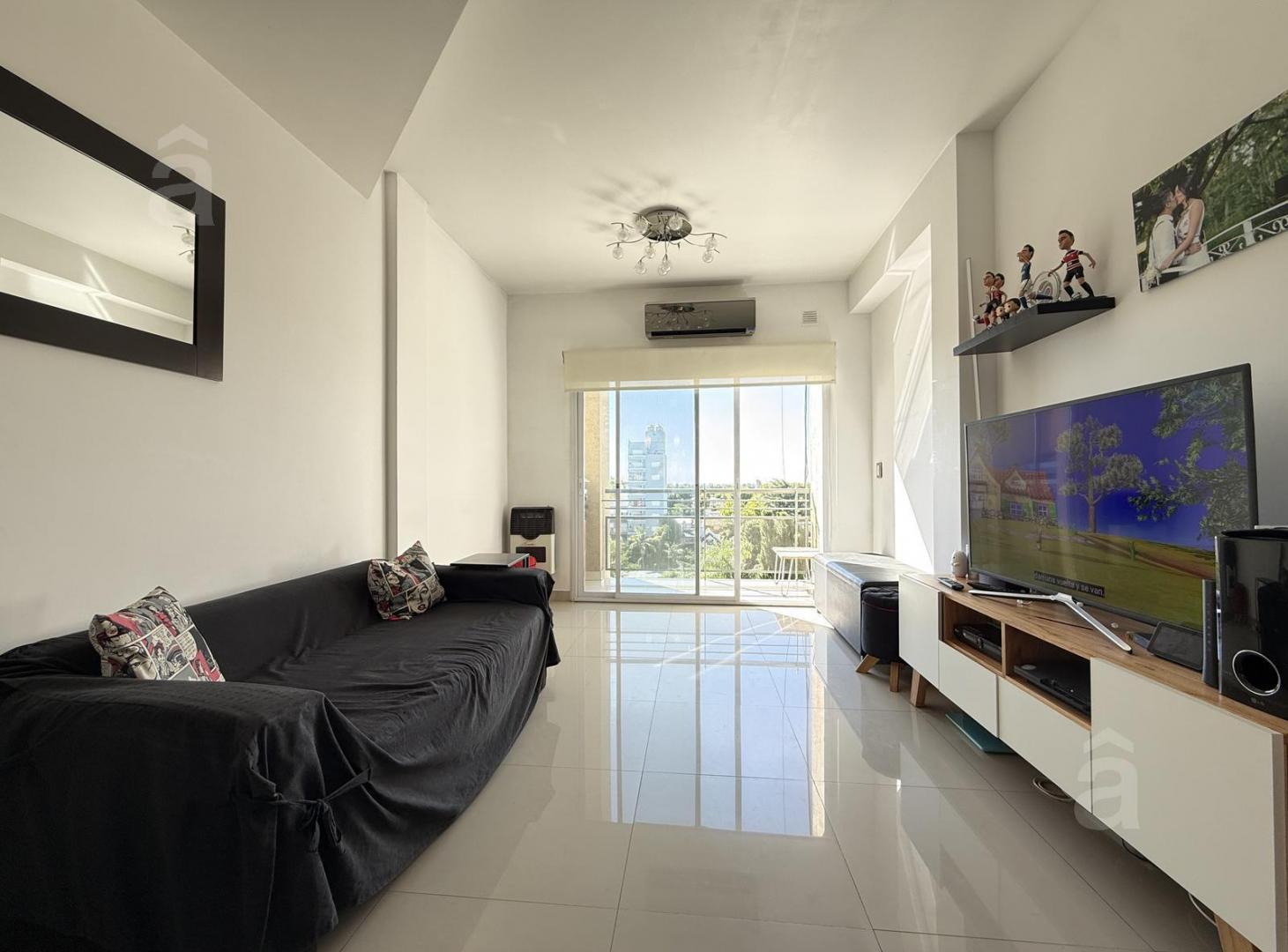 Foto de Departamento en Venta en Villa Ballester - Duplex - Excelentes Vistas., imagen 2