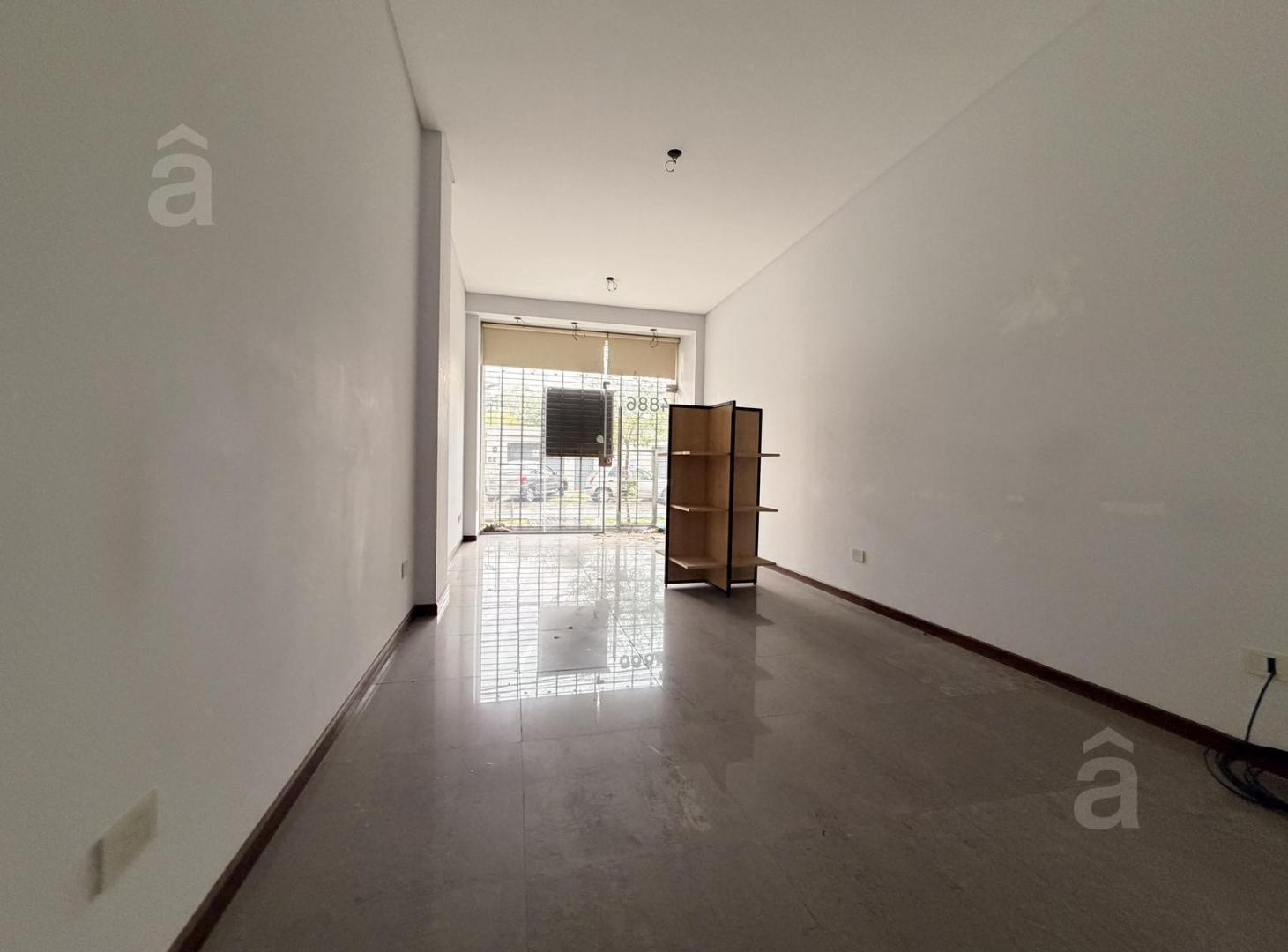 Foto de Local en Alquiler en Villa Ballester a mts de la calle Alvear, imagen 5