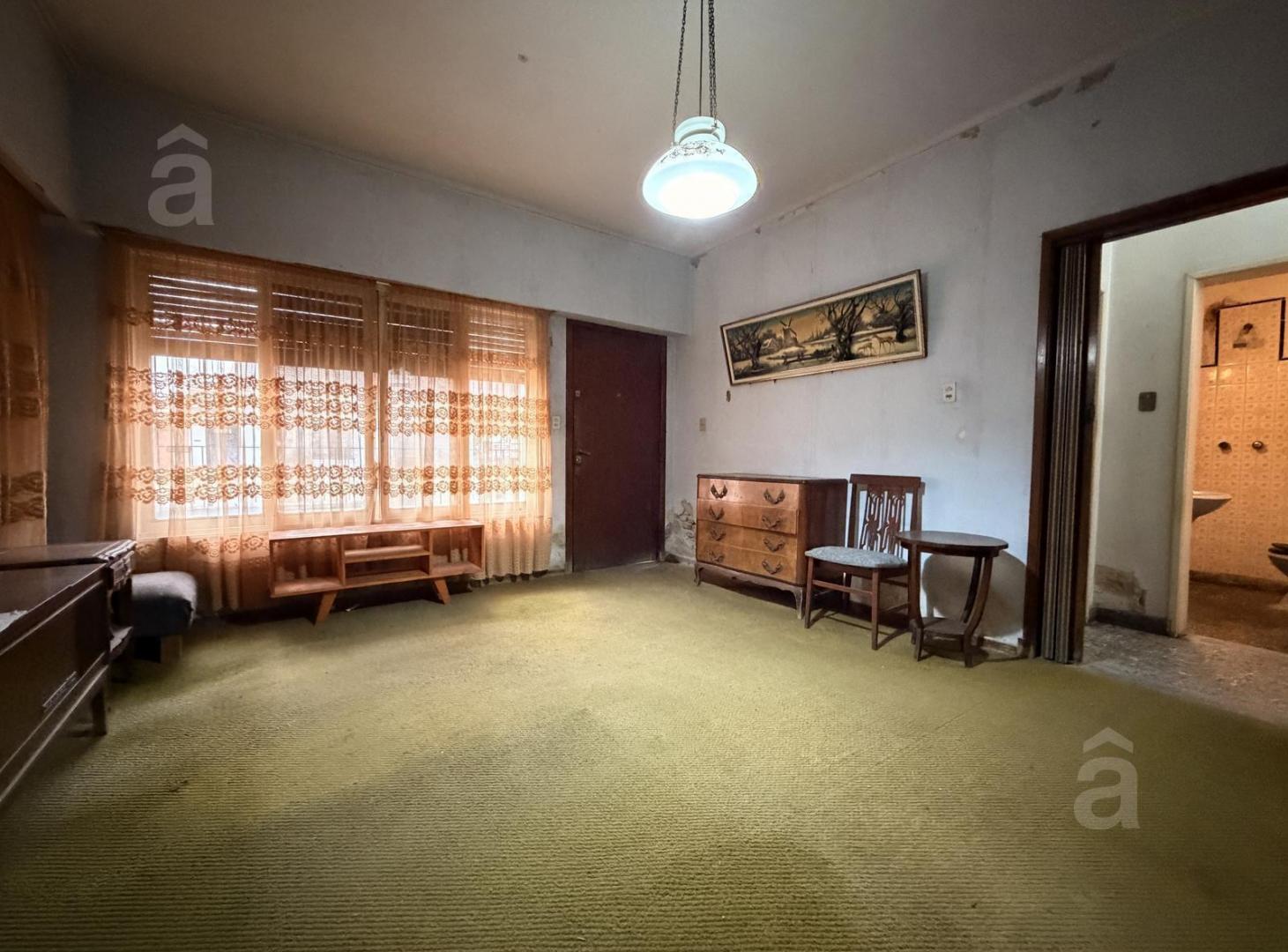 Foto de Casa en Venta en Villa Ballester - Multifamiliar - Edificada en dos, imagen 3