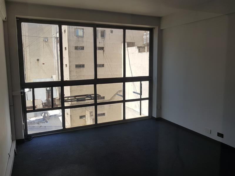 Oficina Libertad y Corrientes, varias unidades disponibles