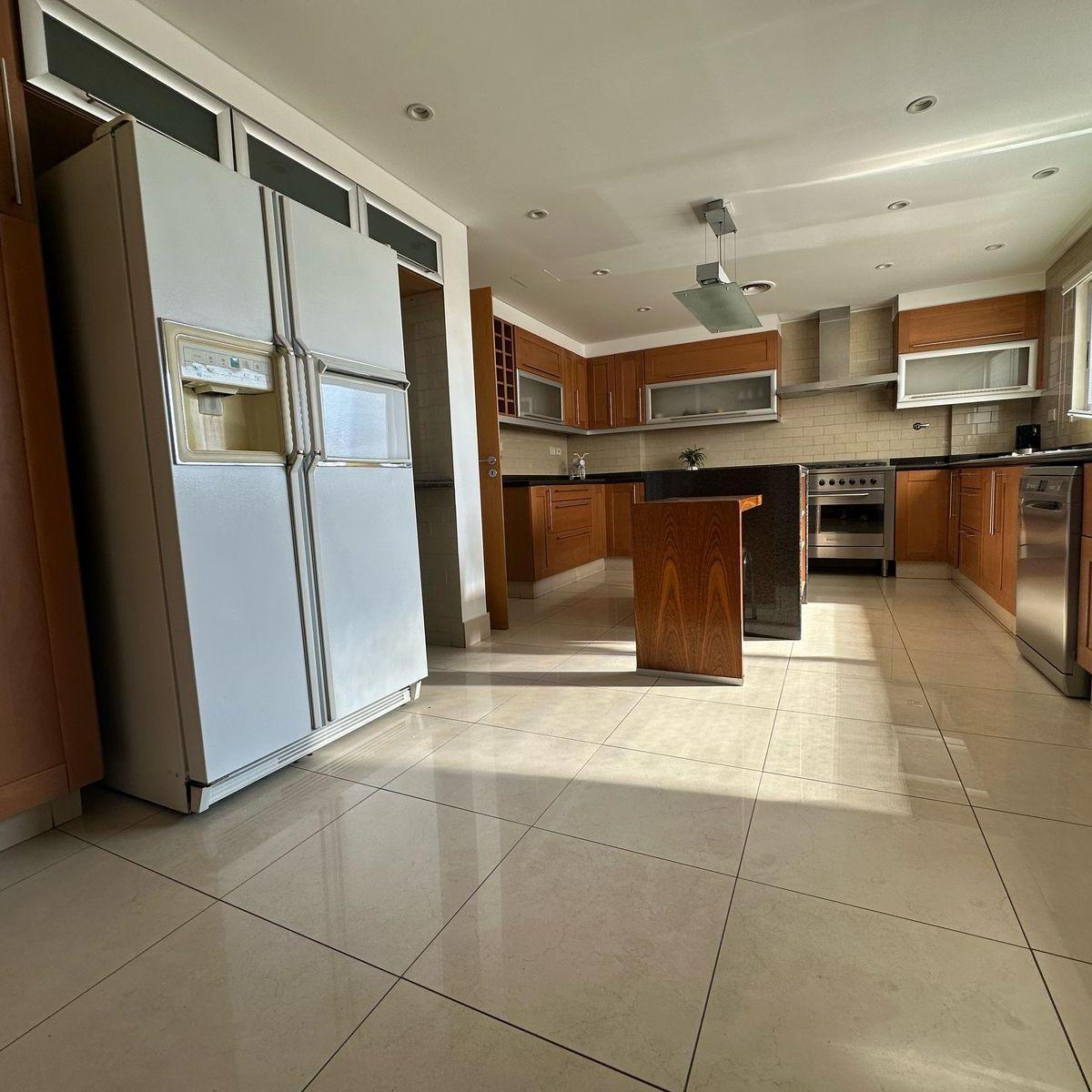 Hermoso Departamento de 5 Ambientes con Dependencia en Caballito 1
