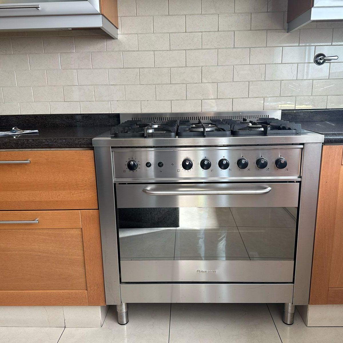 Hermoso Departamento de 5 Ambientes con Dependencia en Caballito 3