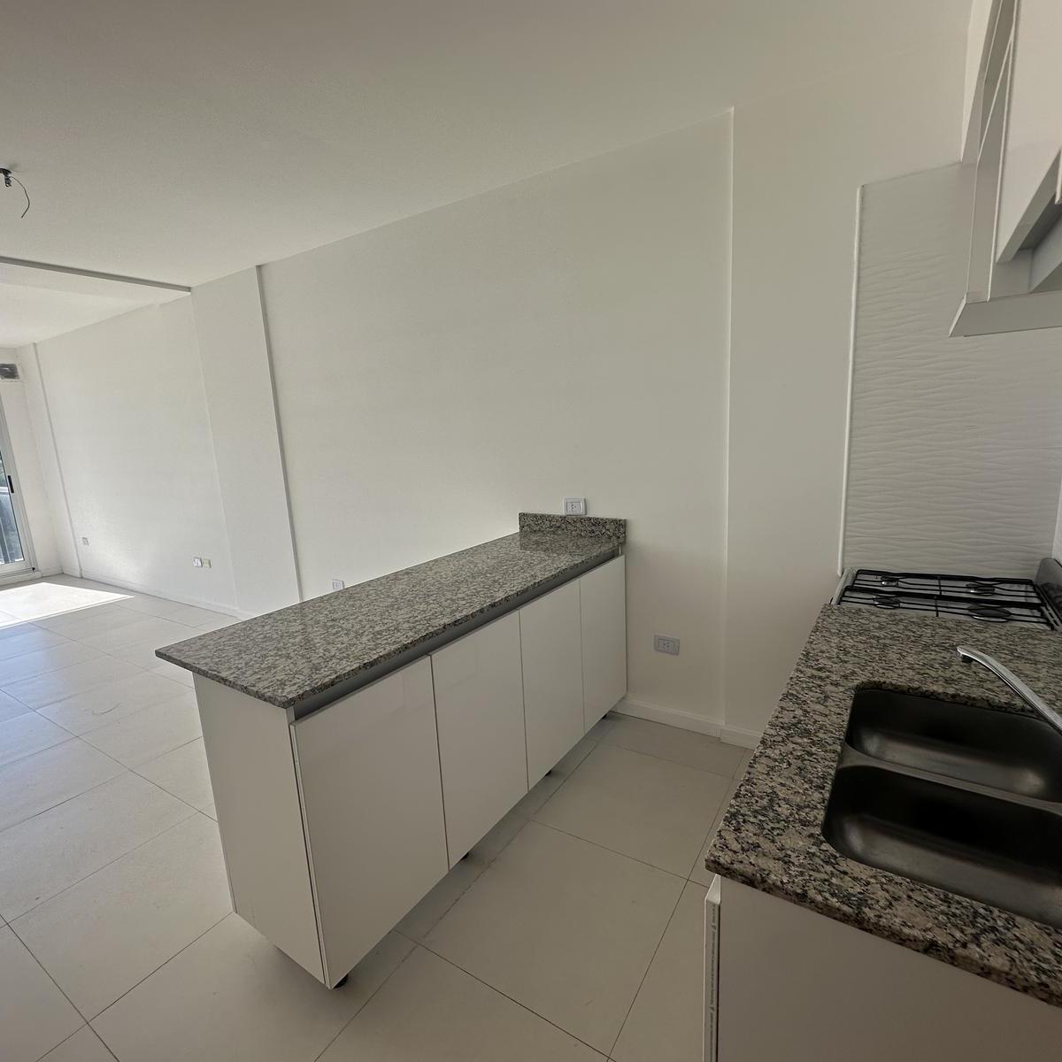 Hermoso Departamento en Flores 5