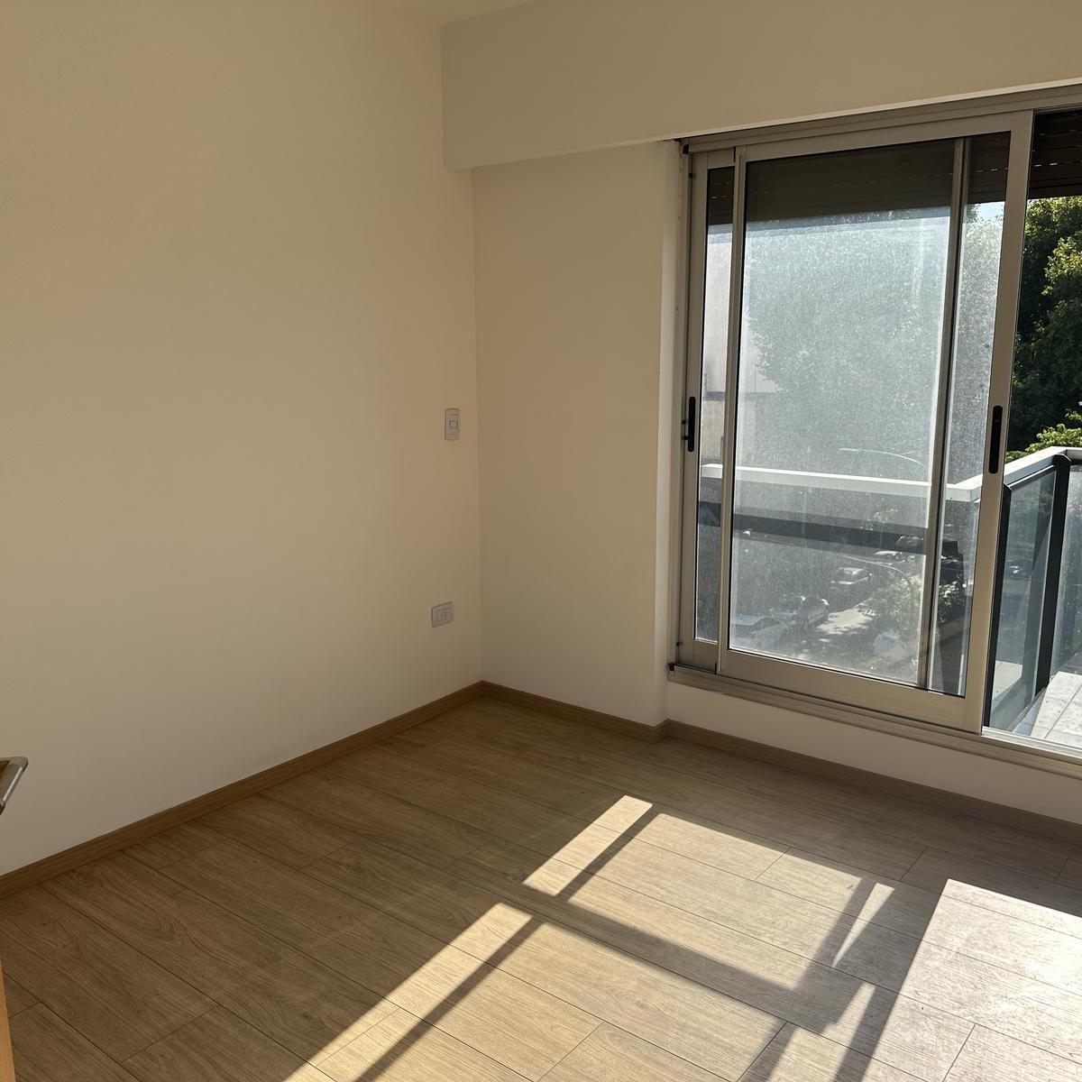 Hermoso Departamento en Flores 4