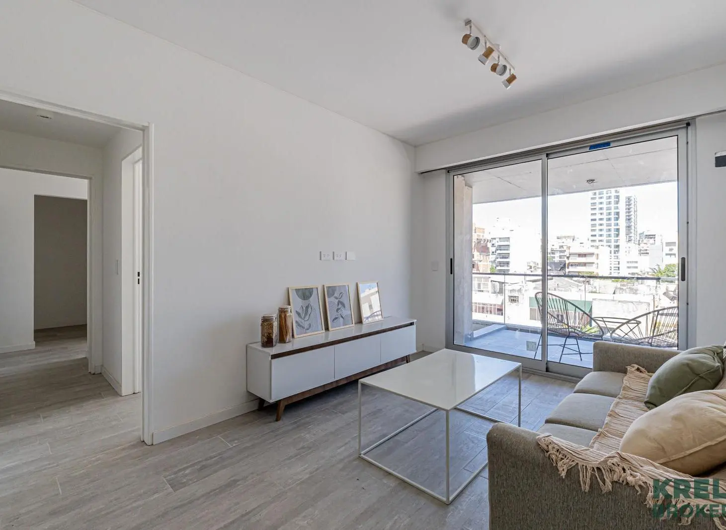 Departamento de 3 ambientes con patio en Venta en Almagro 5