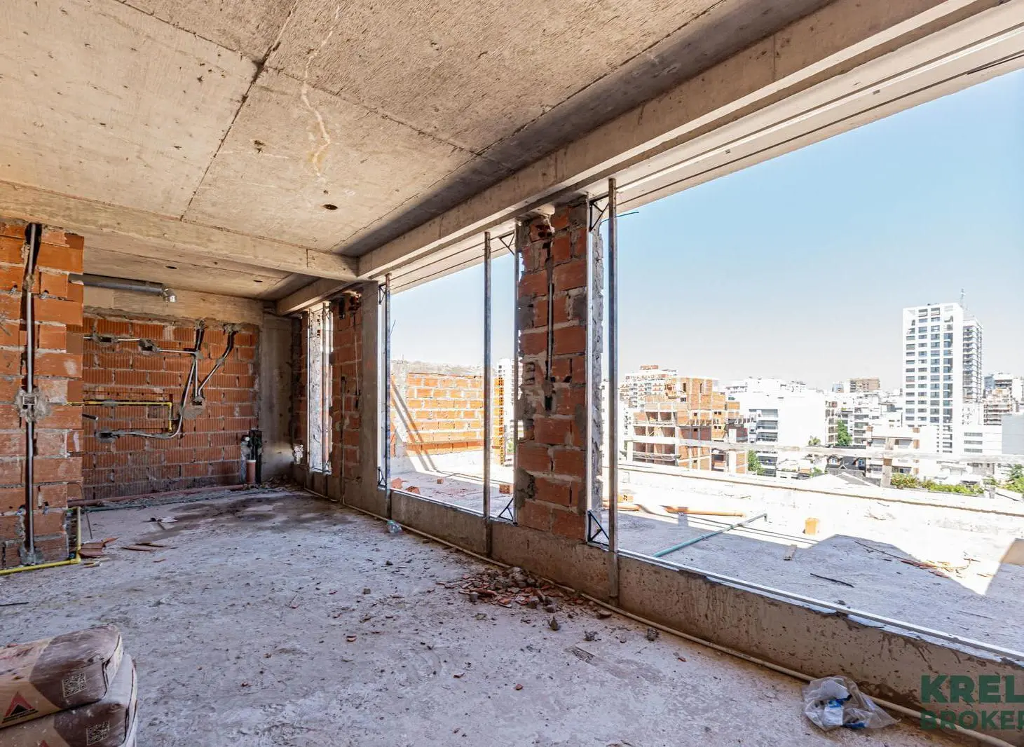 Departamento dúplex de 4 ambientes con terraza verde en Venta en Almagro 2