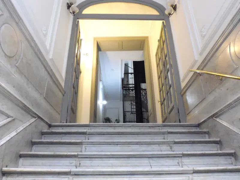 500 M2 destino vivienda o comercial en zona Centro/ Congreso 3