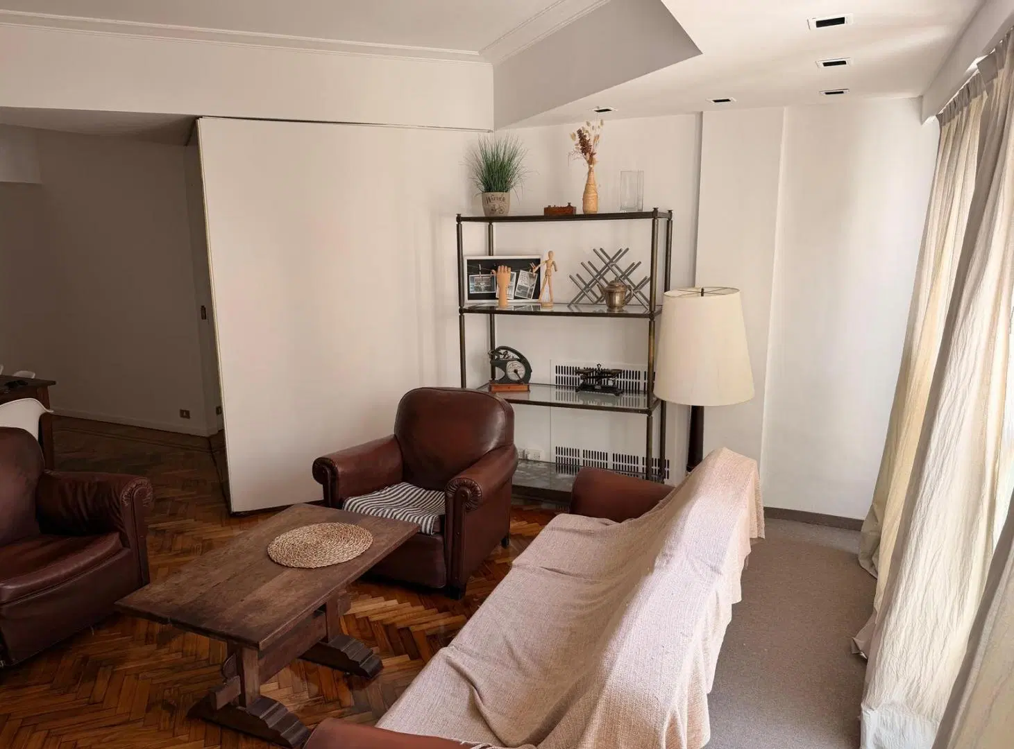 Venta departamento 3 ambientes c/dependencia en Palermo 4