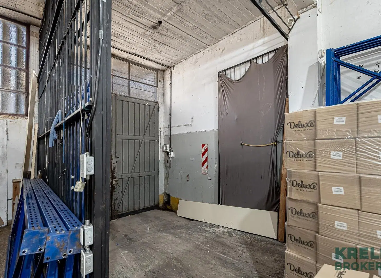 Block Industrial Único 2845m² C/Renta - Doble Frente 49m Campana y Belaustegui 8
