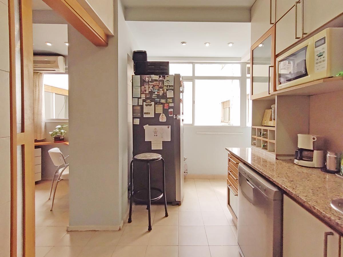 Foto de Departamento de 5 ambientes c/ dep y cochera EN VENTA en Recoleta/ Barrio Norte, imagen 5