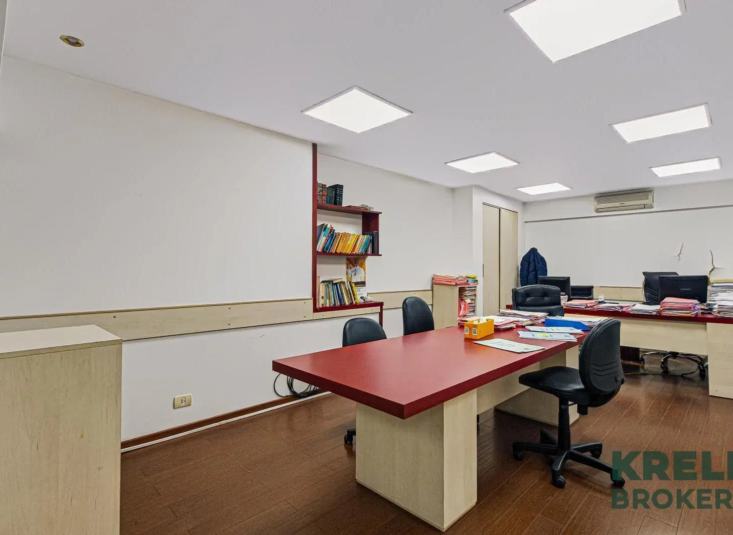 Oficina 165m2 en Venta en Zona Centro 3