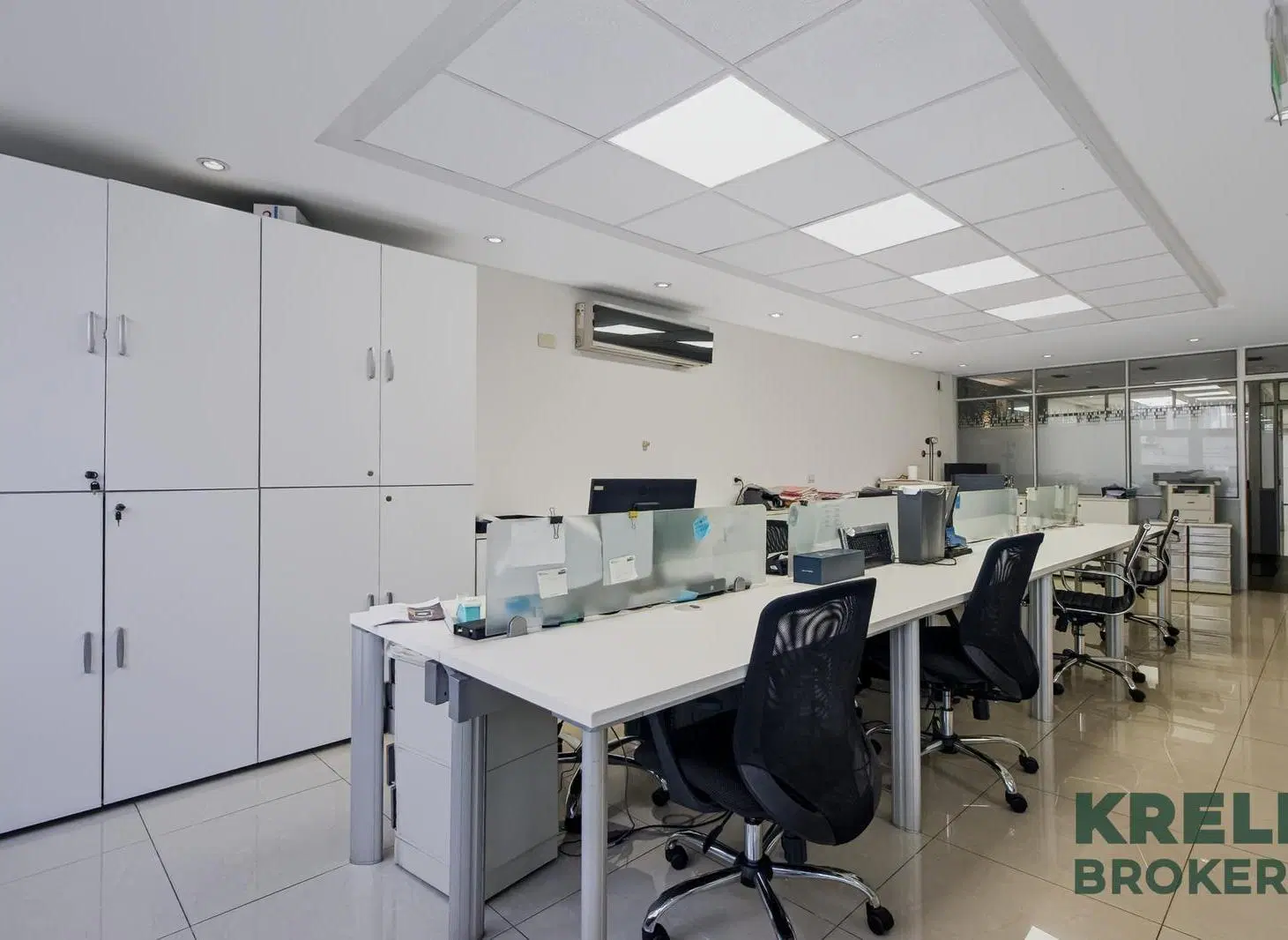 Oficina 178m2 -A Nuevo- en Venta en Zona Centro 5