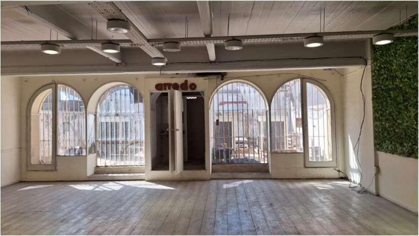 Foto de IMPONENTE EDIFICIO COMERCIAL EN BLOCK SOBRE AV. CABILDO AL 2200, imagen 4