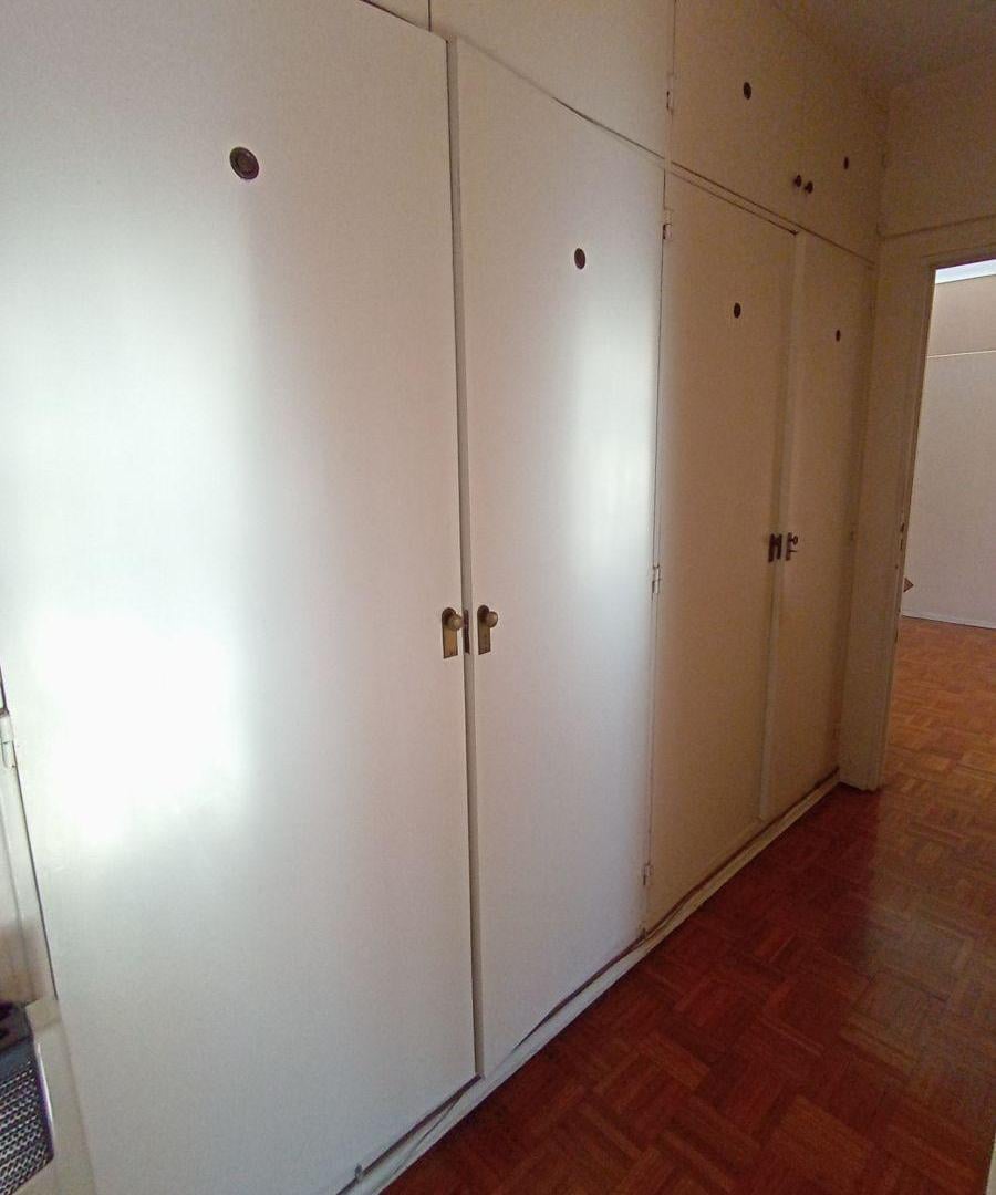 Foto de 3 ambientes con dependencia y balcón en venta – Av. San Juan 2190 – San, imagen 3
